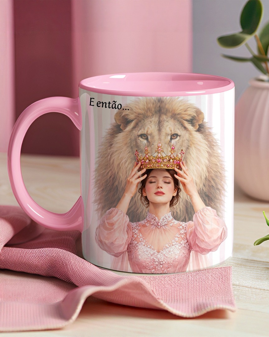 Arte para Caneca E então ela se lembrou de quem era filha...E nesse instante, tudo mudou em Png 1