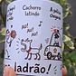 Arte Caneca Lá vai o louco, pulando o muro, com buquê de flor na mão, cachorro latindo, au! au! au!, a polícia chegando, a vizinha gritando, pega ladrão! Arquivo em Pdf  - Thumbnail 3