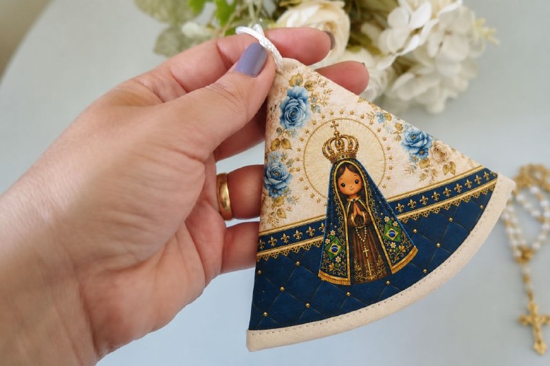 Arquivo Bolsinha de Costura Santinhos Rogai por Nós Arquivo em Pdf  2