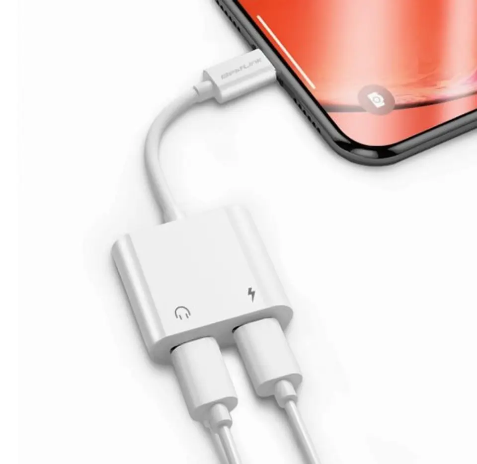 Adaptador USB-C A 2 USB-C carga y audio  2