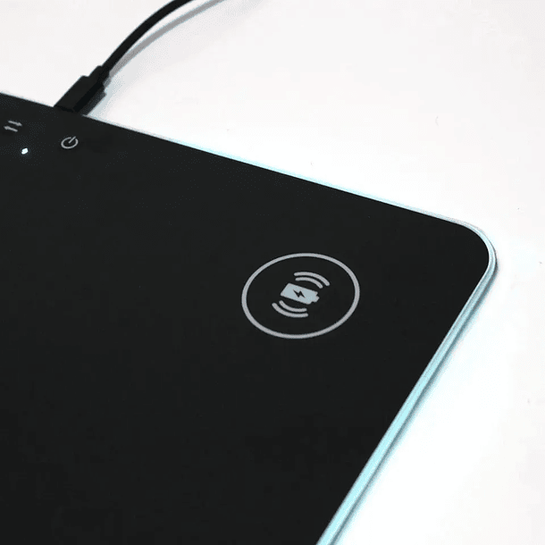 Mousepad gamer PHILIPS con cargador inalambrico  1