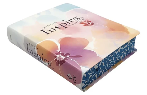 Biblia Inspira tapa blanda  (con hermosas ilustraciones)