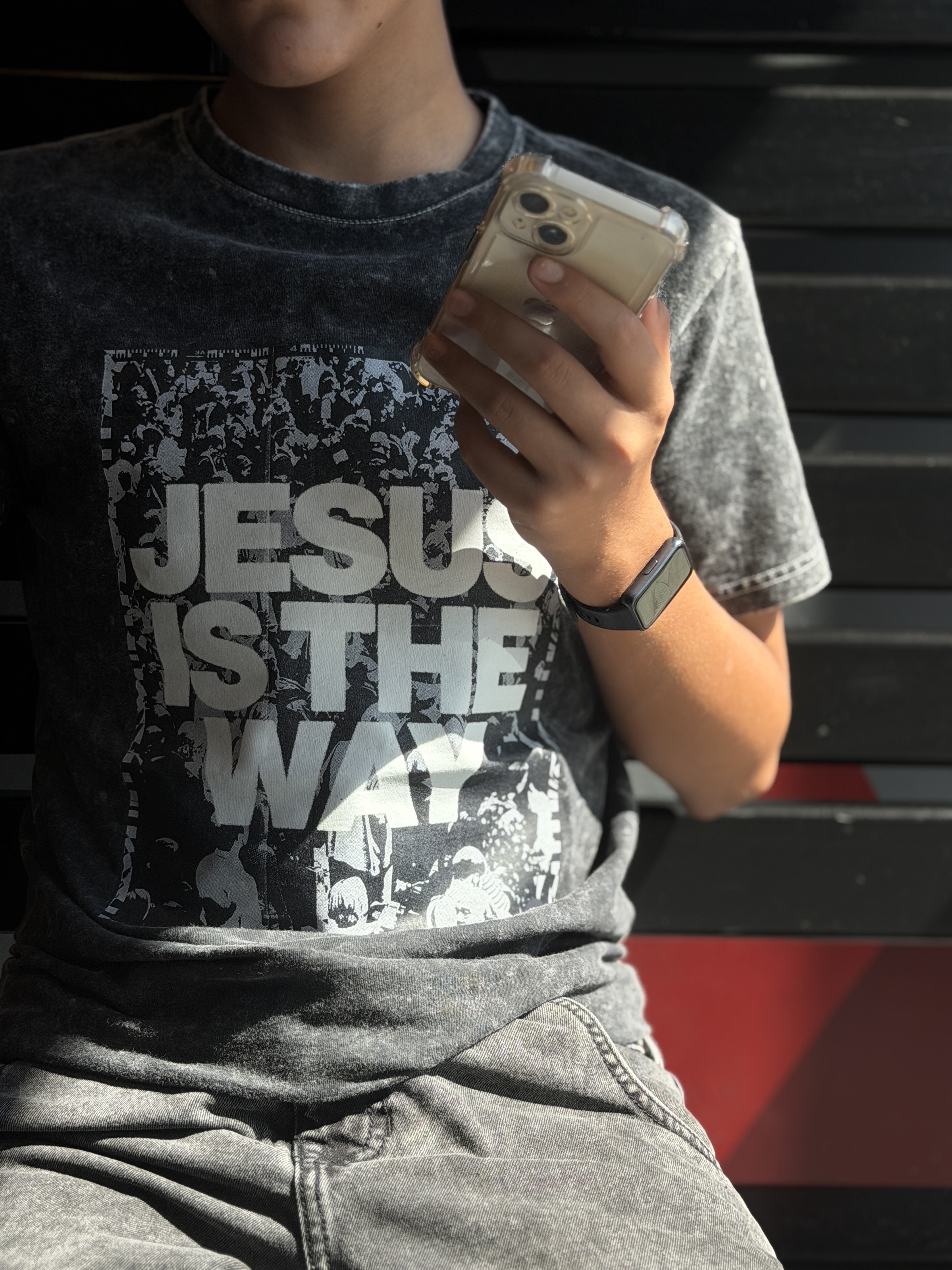 Polera Acid Wash Jesus is the way 1