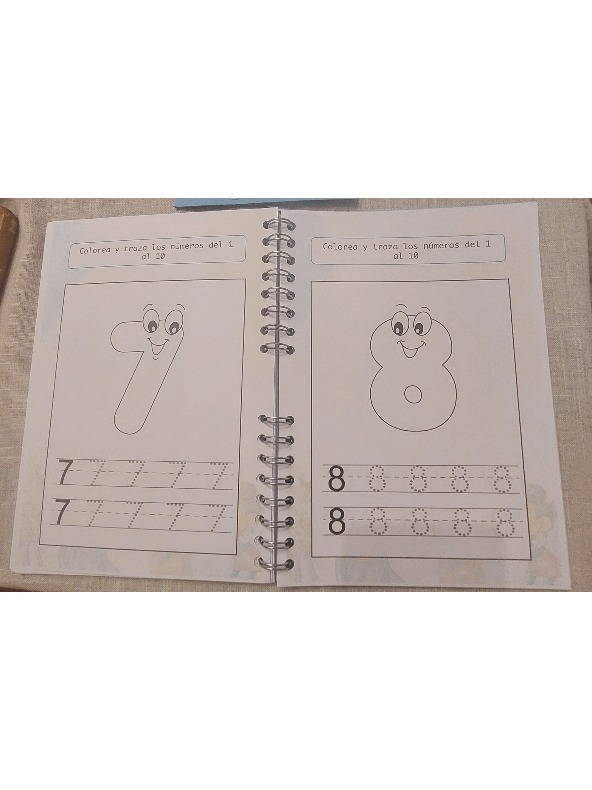 Libro de actividades Disney 9