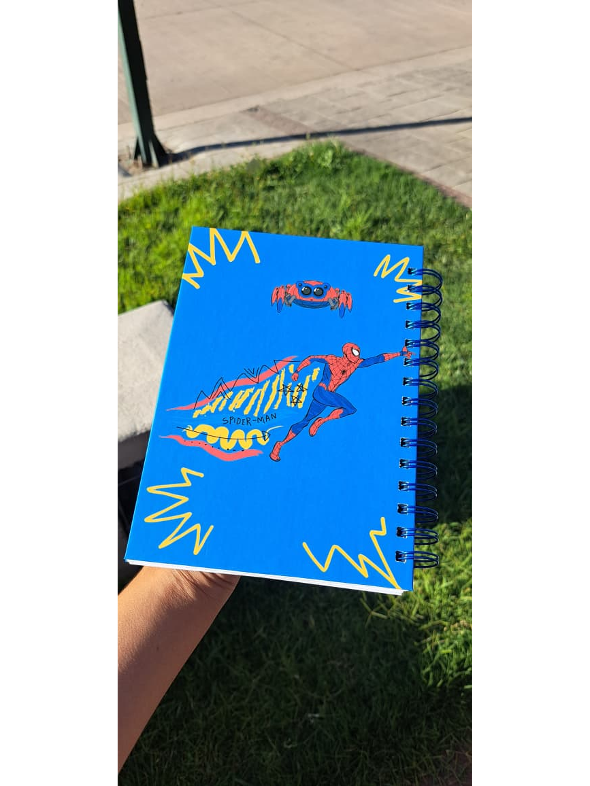 Libro actividades Spiderman (3 - 4 años) 10