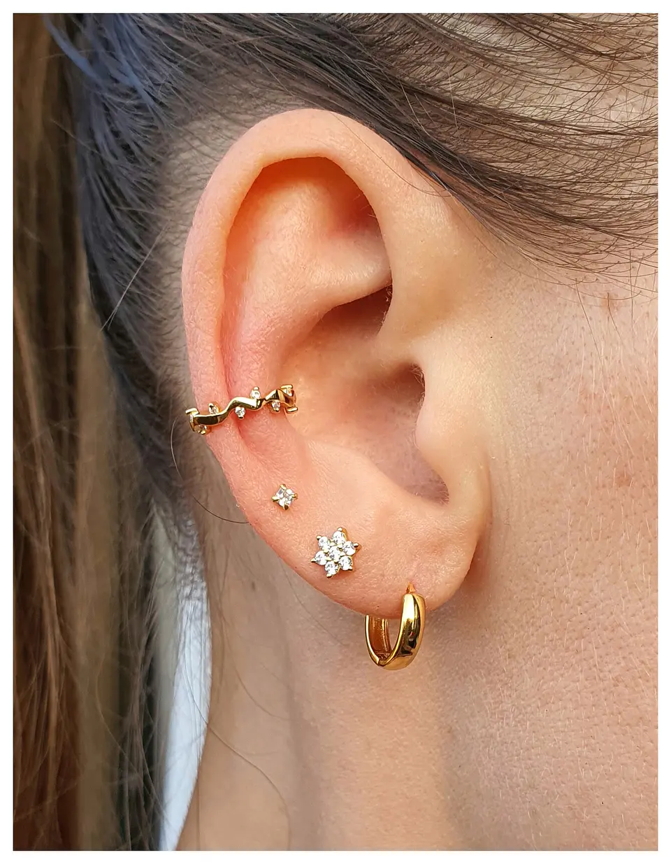 Piercing flor dorada 5,5 mm 3