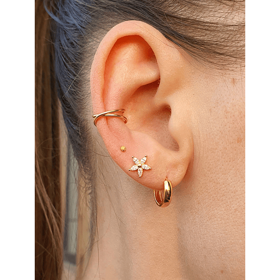 Piercing flor dorada 7 mm 3