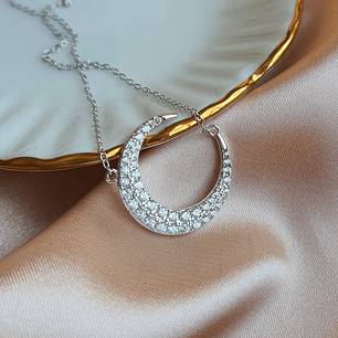 Collar Media luna