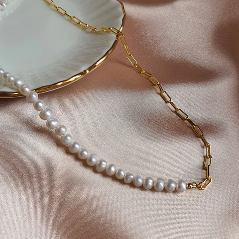 Collar perlas y eslabones 