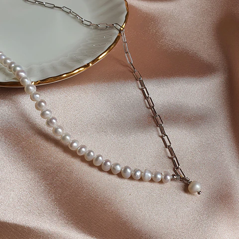 Collar perlas y eslabones 