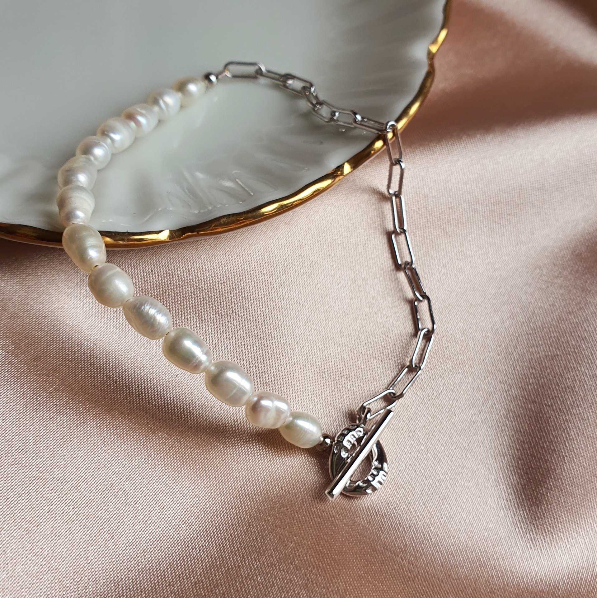 Pulsera perlas y eslabones