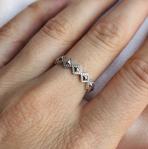 Anillo rombos ajustable