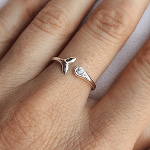 Anillo ajustable cola de ballena