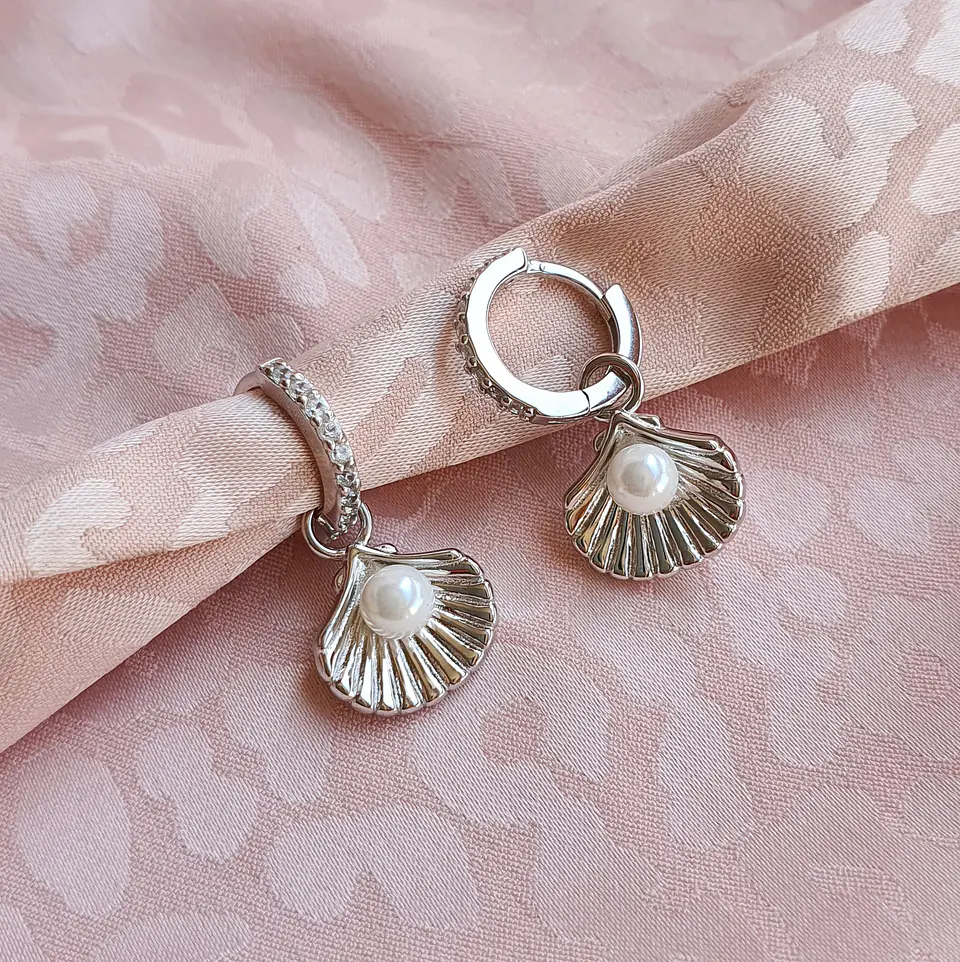 Argollas concha con perla 5