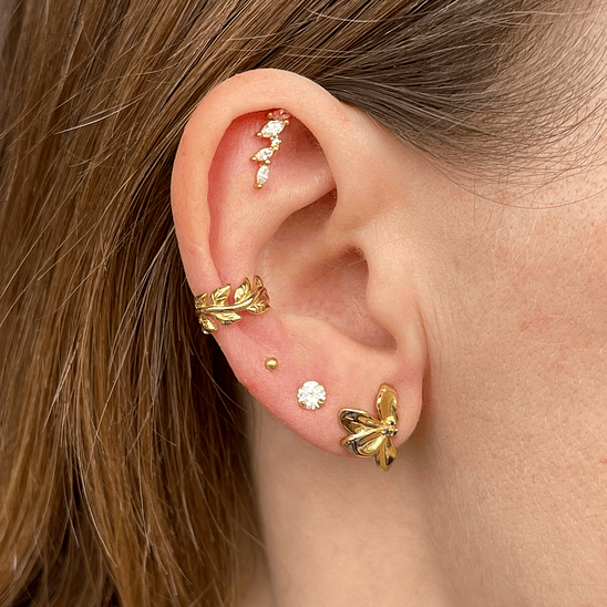 Piercing oreja derecha  4