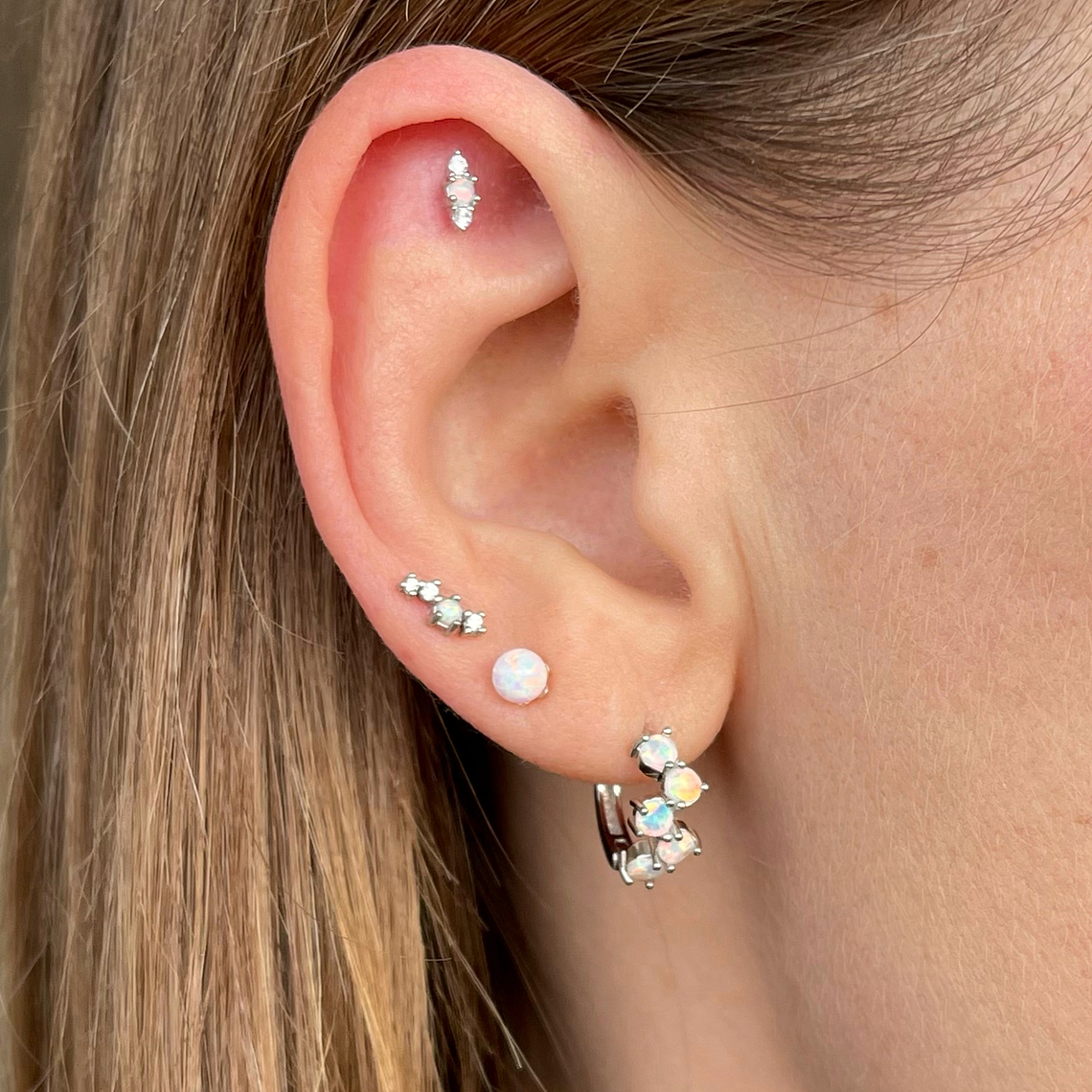 Piercing ópalo y circones 2