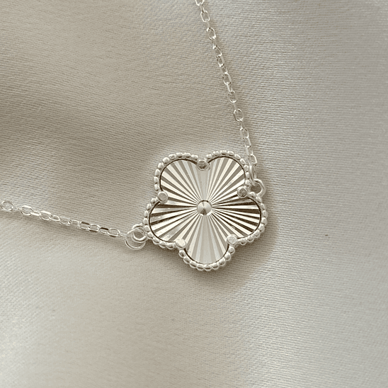 Collar de tréboles facetados 2