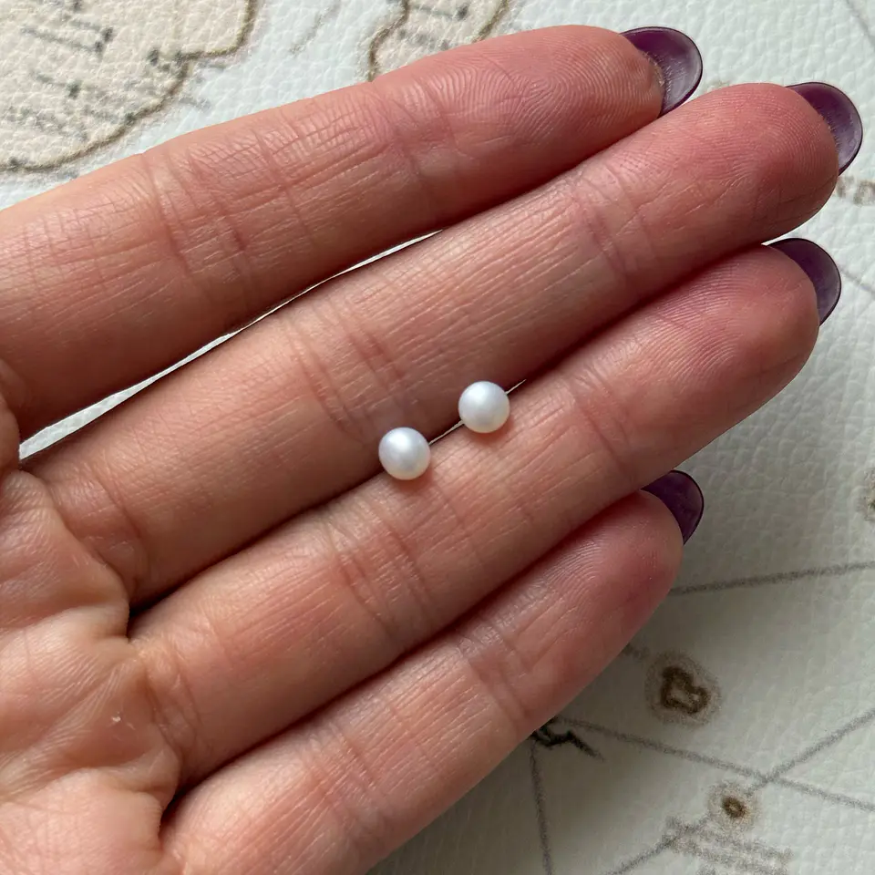 Perlas de agua dulce  4 mm 3