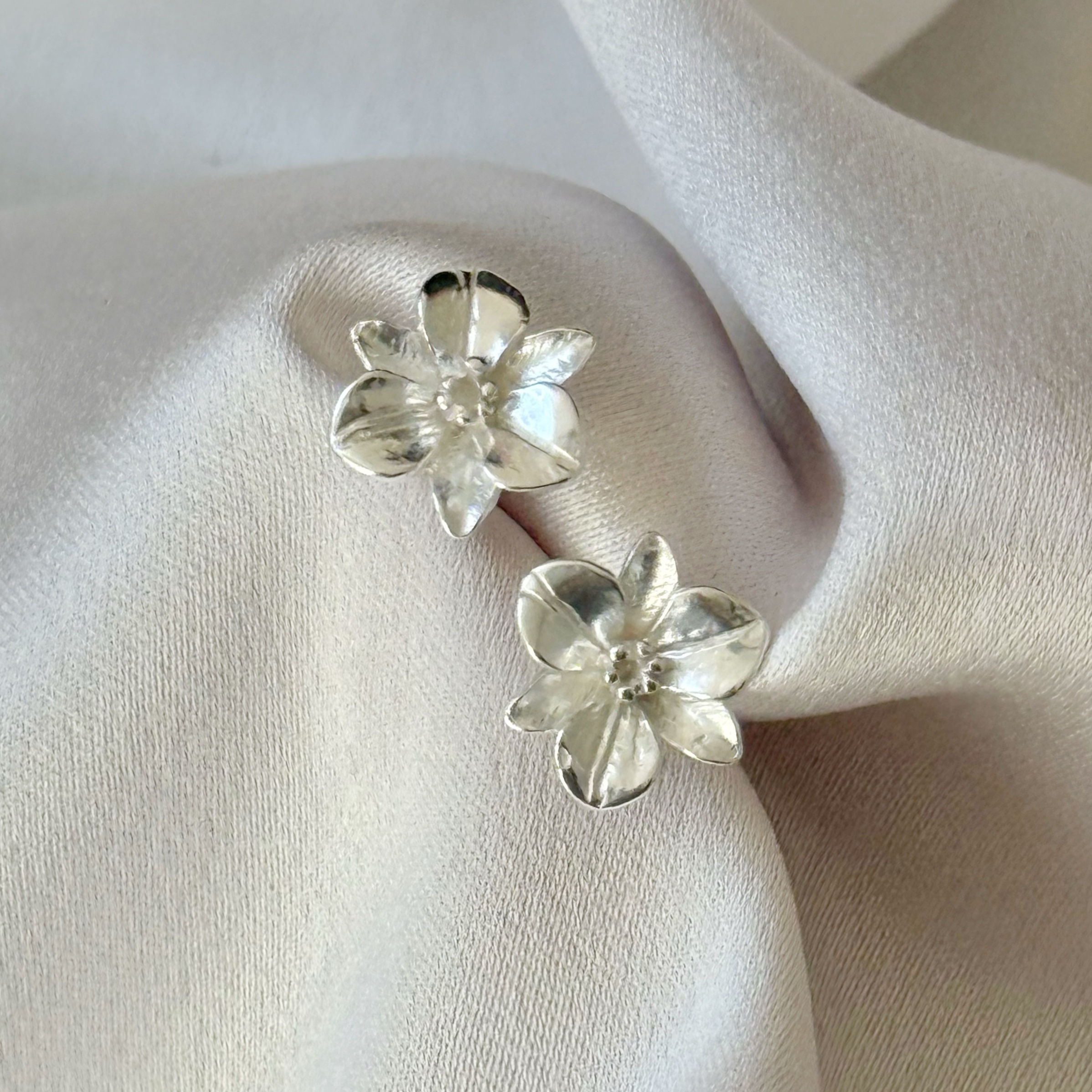 Flor de plata 10 mm