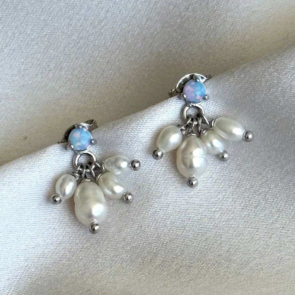 Aros de ópalo con perlas de agua dulce 1