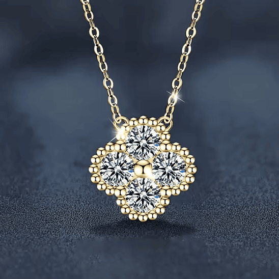 Collar trébol con moissanita  3