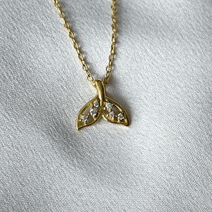 Collar Cola de ballena dorado