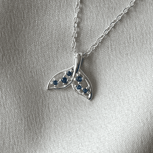 Collar Cola de ballena