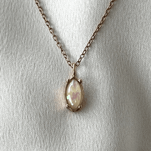 Collar colgante ovalado