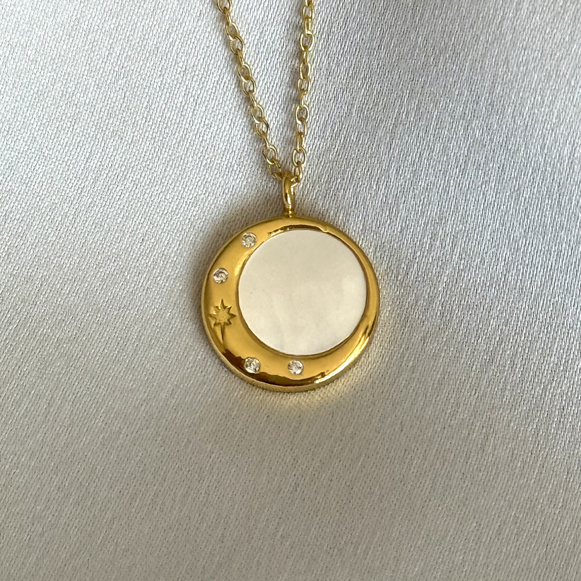 Collar luna creciente con nácar 1