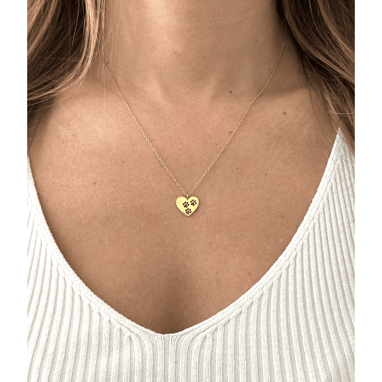 Collar corazón pata de perro 2