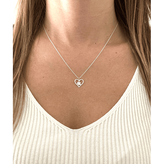 Collar corazón pata de perro 2