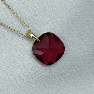 Collar colgante rojo - burdeo