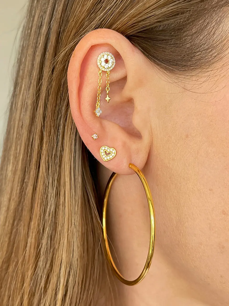 Piercing con colgante 3