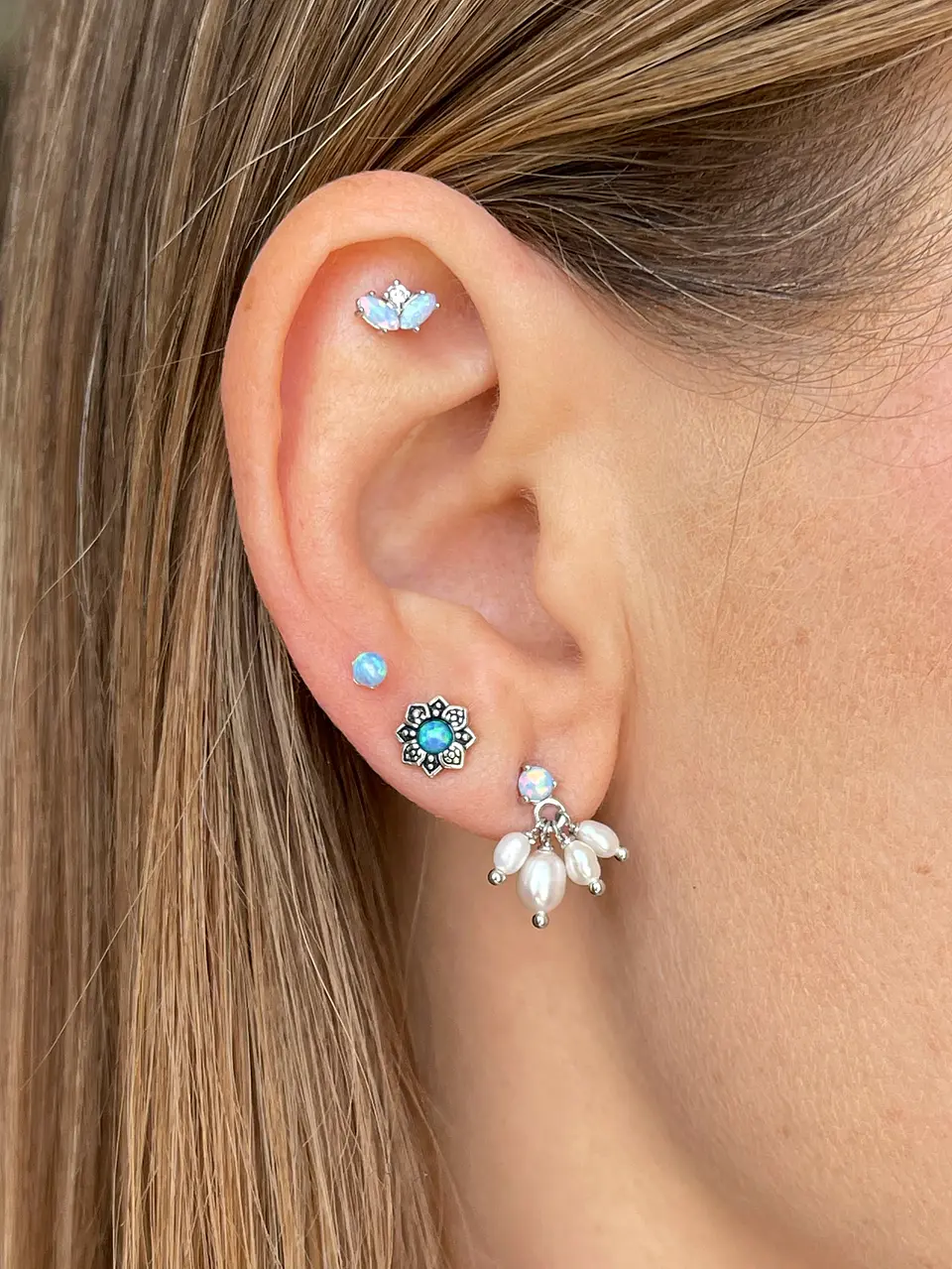 Aros de ópalo con perlas de agua dulce 3