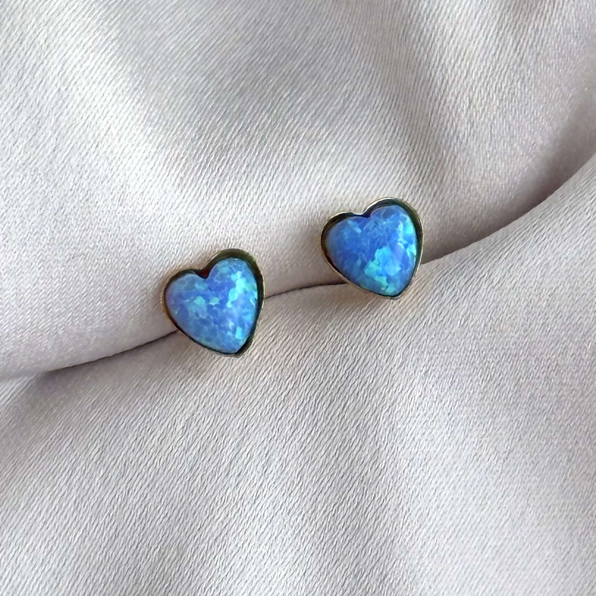 Corazón ópalo azul 5 mm