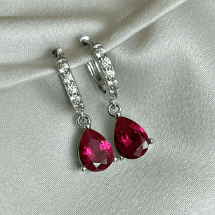Argollas con circón rubí