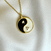 Collar yin yang