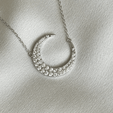 Collar Media luna