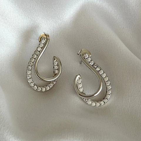 Aros de gota brillante 