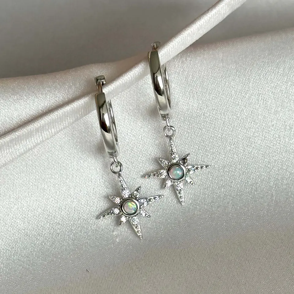 Argollas estrellas con ópalo 1