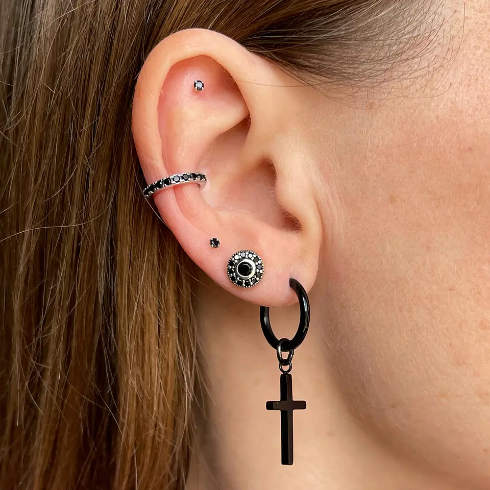 Argollas cruz + cadena 4