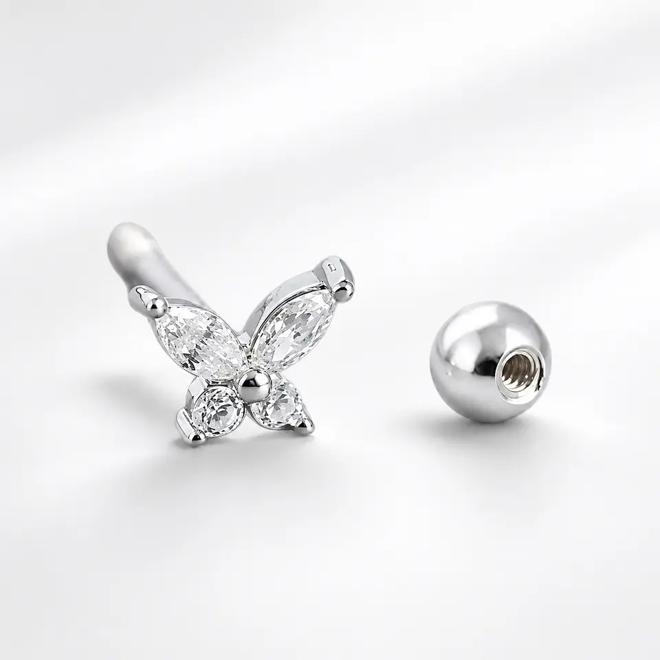Piercing mariposa 1