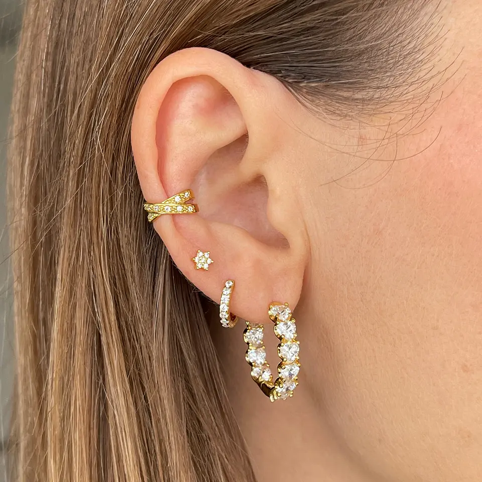 Conjunto argollas de corazón dorados 1