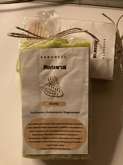 Sabonete Artesanal de Noni e Azeite – Revitalização e Energia Natural
