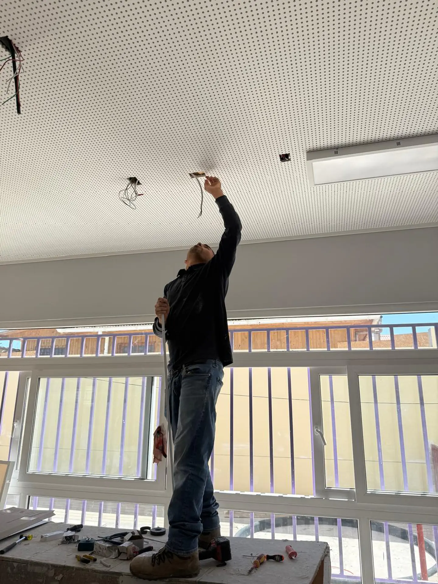 Etapa Final – Instalación de Iluminación en Jardín Infantil  4