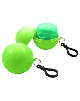 CAPA DE AGUA TIPO PONCHO COMPRIMIDO EN PELOTA PLASTICA - VERDE CLARO