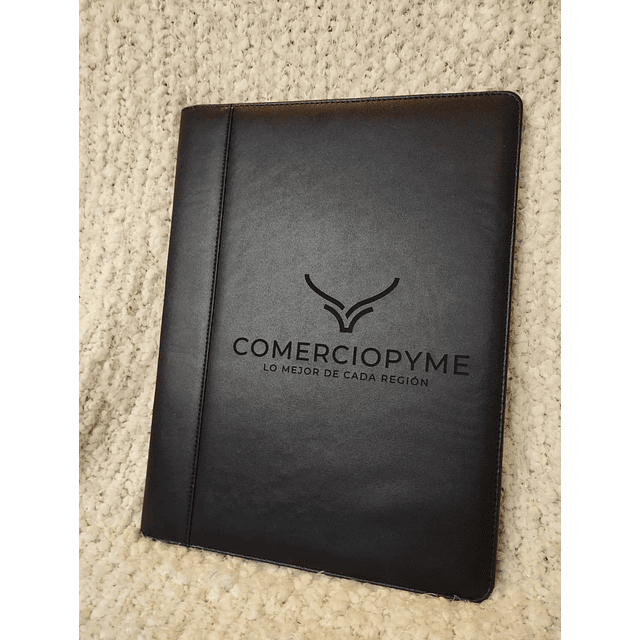 Carpeta Eco-Cuero Negro  personalizada ecofamy