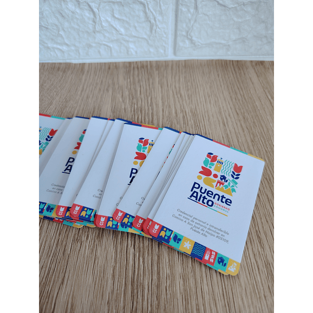 CREDENCIAL DE PVC PERSONALIZADA 20