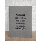 Carpeta con bloc y pizarra Día del Trabajador 8