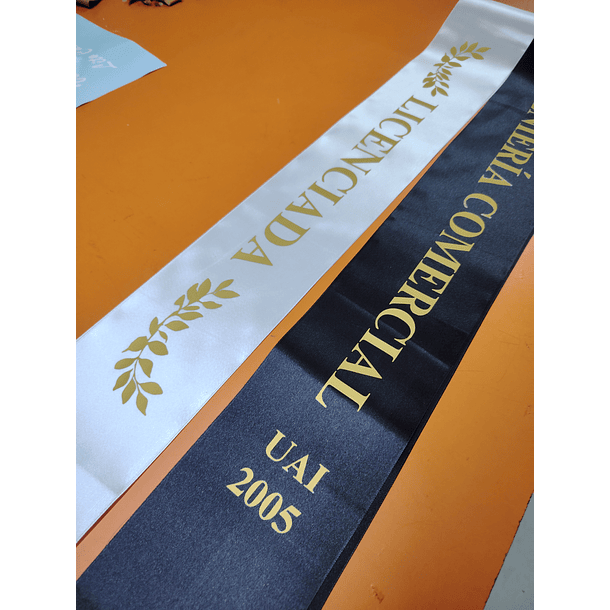 Banda de Premiación para Compañeros – Licenciaturas y Graduaciones 10